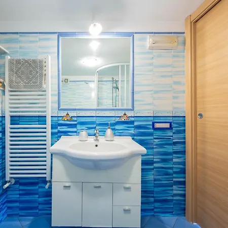 Yourhome - Lorena Maria House Позітано