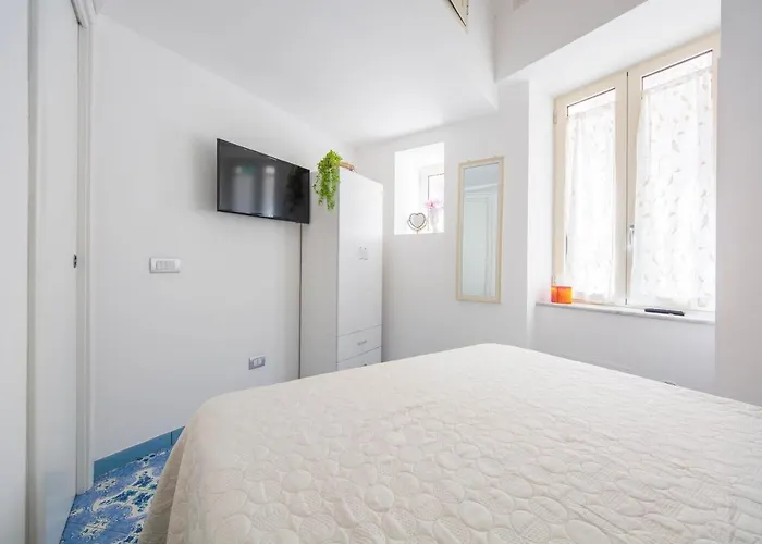 Yourhome - Lorena Maria House *