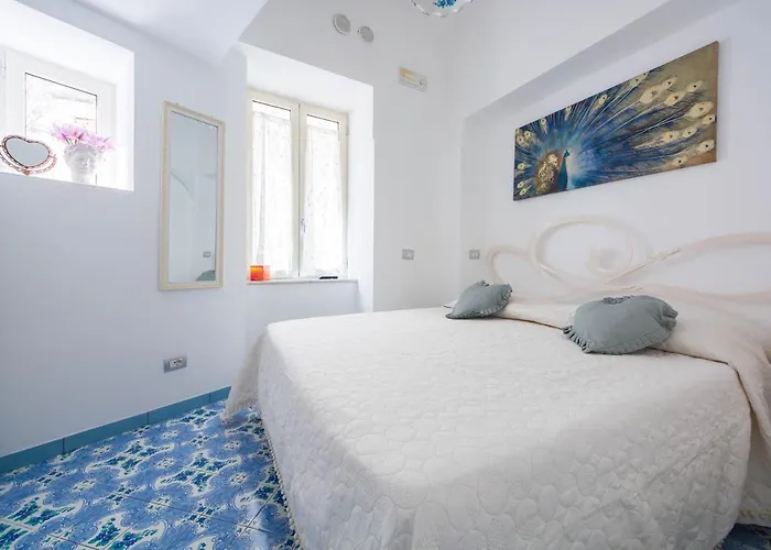 Yourhome - Lorena Maria House *