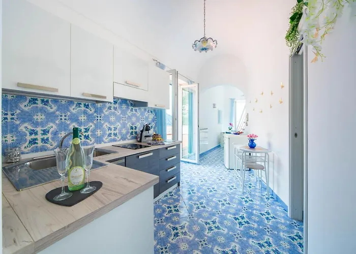 Yourhome - Lorena Maria House