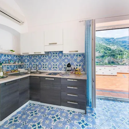 Yourhome - Lorena Maria House פוזיטנו